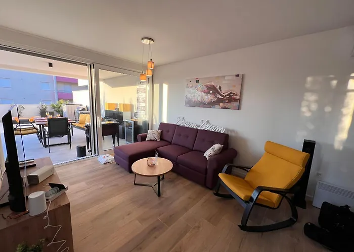 Lejlighed Sunshine Deluxe 80m2 With Pool, 50 M2 Garden Lounge And Outdoor Space *