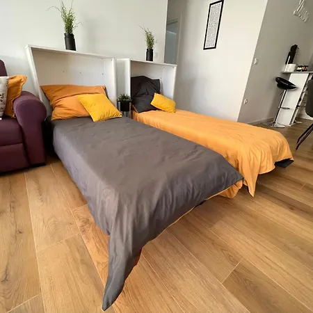 Sunshine Deluxe 80m2 With Pool, 50 M2 Garden Lounge And Outdoor Space * تروغير