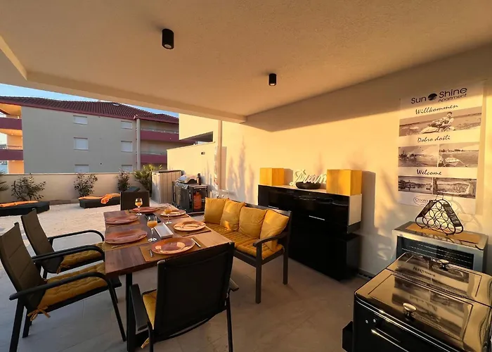 Sunshine Deluxe 80m2 With Pool, 50 M2 Garden Lounge And Outdoor Space Apartment *