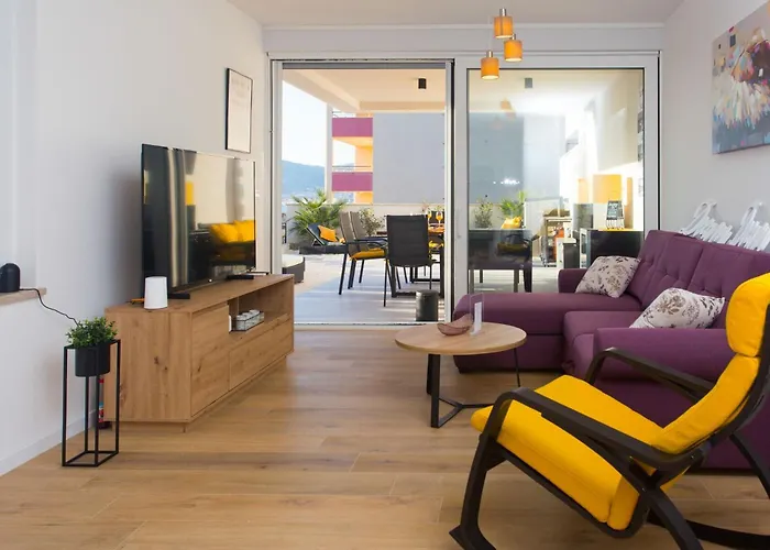 Διαμέρισμα Sunshine Deluxe 80m2 With Pool, 50 M2 Garden Lounge And Outdoor Space *