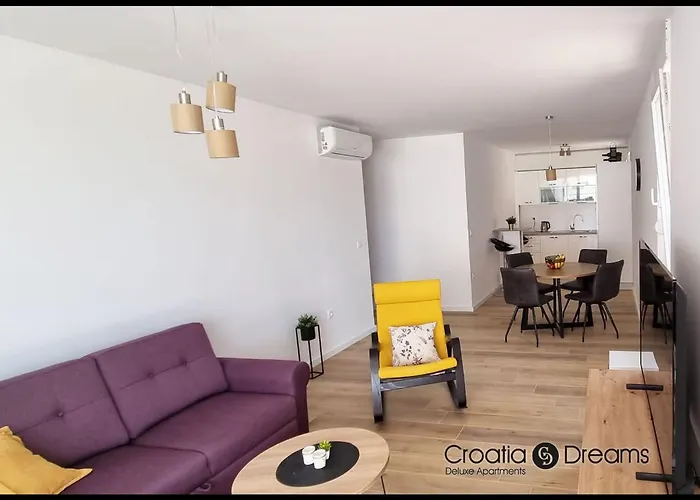 Διαμέρισμα Sunshine Deluxe 80m2 With Pool, 50 M2 Garden Lounge And Outdoor Space *
