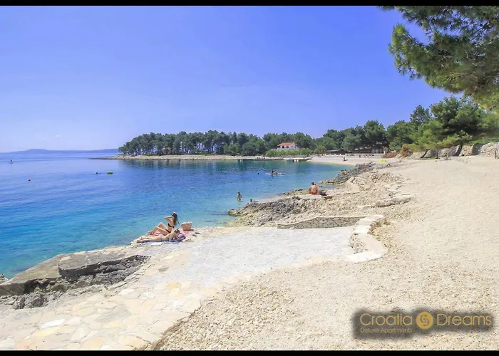 Διαμέρισμα Sunshine Deluxe 80m2 With Pool, 50 M2 Garden Lounge And Outdoor Space Τρογκίρ